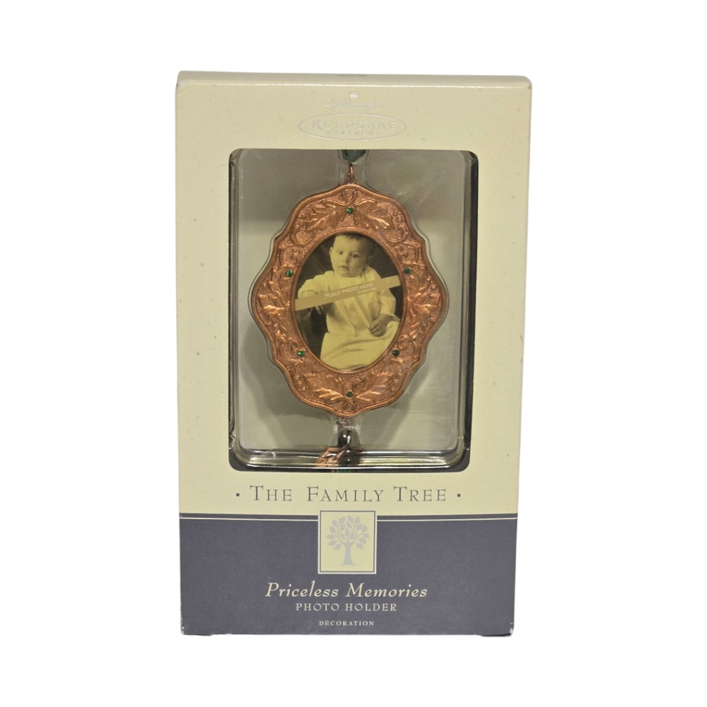 Hallmark Priceless Memories Ornament The Family Tree Hanging Photo Holder 2003